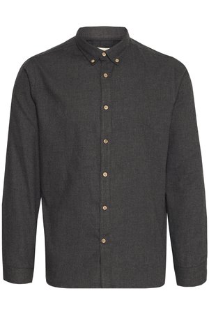 Tamnosivi košulja dugih rukava od teksturirane tkanine, s ovratnikom i smeškastim dugmadima duž prednje strane.