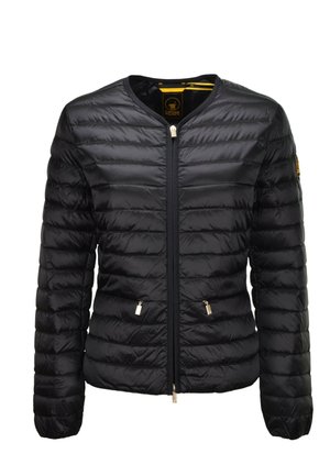 Giacca nera trapuntata con cerniera, maniche lunghe, due tasche frontali con zip e collo rotondo, con un piccolo logo giallo sulla manica sinistra.