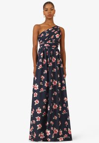 Maxikleid mit einem Schulterträger aus navyblauem Stoff, versehen mit Falten und einer taillierten Taille, geschmückt mit pinken und grünen Blumenmustern.
