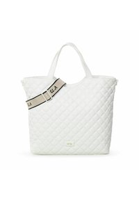 Sac fourre-tout matelassé blanc avec doubles poignées et une bandoulière rayée détachable. Présente une texture lisse et un logo de la marque cousu sur le devant.