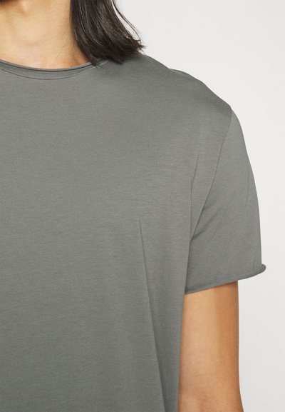 Filippa K ROLL NECK TEE - Jednoduché tričko - smoke gree