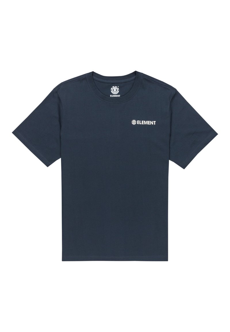 Námornícky modré bavlnené tričko s krátkymi rukávmi, zaobleným výstrihom a malým bielym logom "ELEMENT" na ľavej hrudi. Hladká, ľahká textúra.