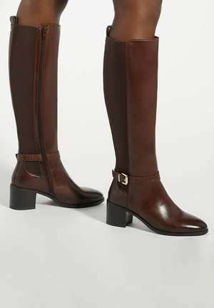 TILBYS - Boots - brown
