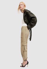 AllSaints FRIEDA  - Cargobyxor - washed olive green