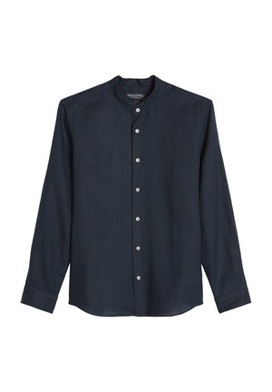 Camicia blu navy scuro a maniche lunghe con collo alla coreana e bottoni bianchi sul davanti, mostrata distesa su sfondo bianco.