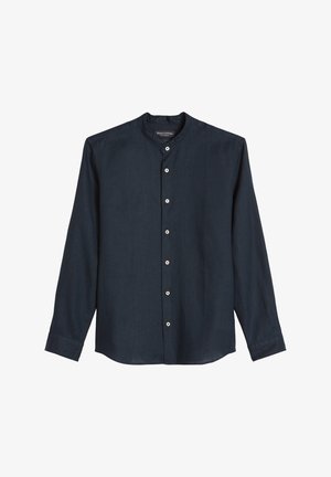 Camicia blu navy scuro a maniche lunghe con collo alla coreana e bottoni bianchi sul davanti, mostrata distesa su sfondo bianco.