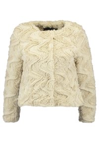 Kermanvalkoinen tekoturkistakki, jossa aaltoileva pinta, pitkät hihat ja pyöreä pääntie. Edessä ei näkyviä kiinnityksiä.