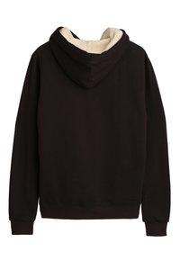 Zwarte hoodie met een zachte crème-kleurige fleece voering in de capuchon. Heeft lange mouwen en een relaxed fit. Eenvoudig, effen kleur ontwerp.