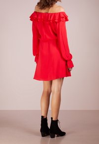 Patrizia Pepe Vestido informal - red