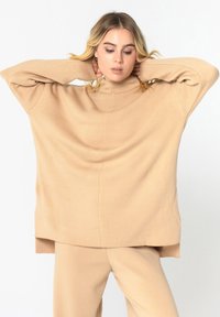 Cesare Gaspari OVERSIZED JUMPER AND PANTS - Trainingspak - beige