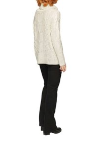 QS MIT ZOPFMUSTER - Strickpullover - beige