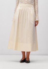 Niet geselecteerd, butter yellow