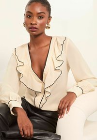 Lipsy REGULAR FIT - Užsagstoma palaidinė - ivory white