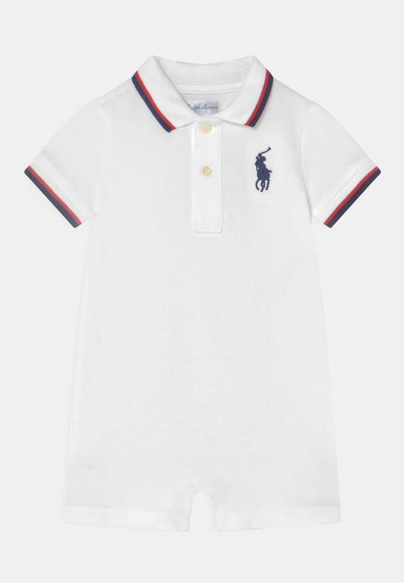 Bílý polo romper s límečkem v červených a námořnických pruzích, dvěma knoflíky na krku a námořnickým logem koně na hrudi. Měkký bavlněný materiál.