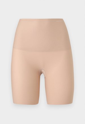 Διακριτικά σορτς σχήματος με υψηλή μέση σε γυμνό χρώμα, με λείο φινίρισμα και λογότυπο Calvin Klein στη δεξιά πλευρά της μέσης.