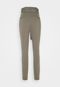 Vero Moda Tall VMEVA PAPERBAG - Calças - bungee cord