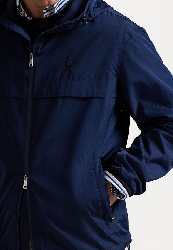 LIGHTWEIGHT HOODED JACKET - Windbreaker3