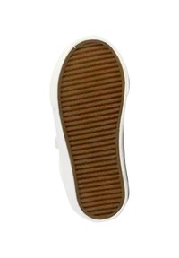 Sole di sneaker bianca con una superficie di gomma marrone texturizzata e scanalature definite per una presa sicura, progettata per trazione e comfort.