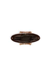Sac à main en cuir brun avec une finition texturée, doté de poignées de style bambou et d'un intérieur spacieux en tissu sombre. Quincaillerie de couleur dorée.