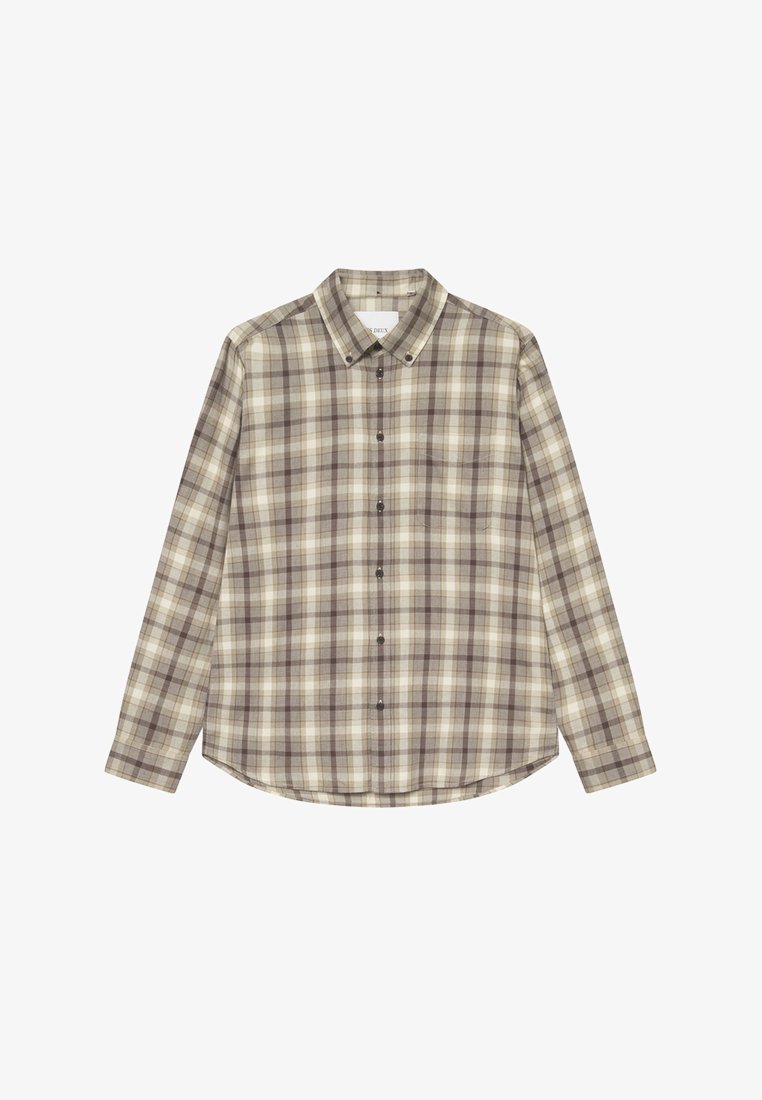 Μακρυμάνικη πουκάμισο με κουμπιά σε μπεζ και καφέ καρώ σχέδιο. Διαθέτει αιχμηρό γιακά, μπροστινά κουμπιά και μία τσέπη στο στήθος.
