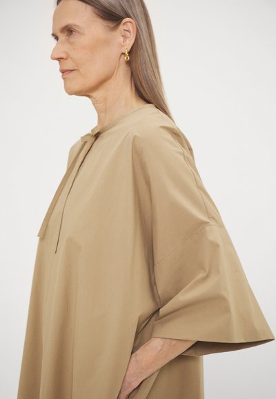 WEEKEND MaxMara CARO - Robe de jour - beige