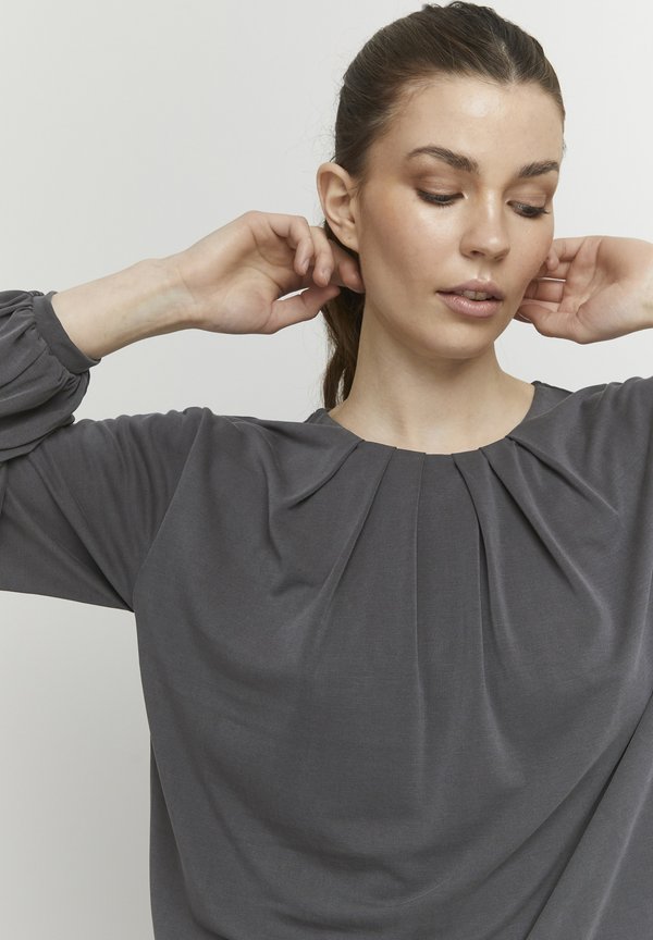 BYPerl - Long sleeved top3