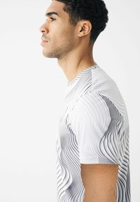 Next ACTIVE TIE DYE - T-shirts print - grey wave
