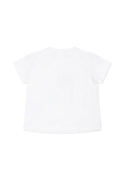 T-shirt bianco a maniche corte con collo rotondo, caratterizzato da una texture liscia e un orlo dritto nella parte inferiore. Nessuna grafica o motivo visibile.