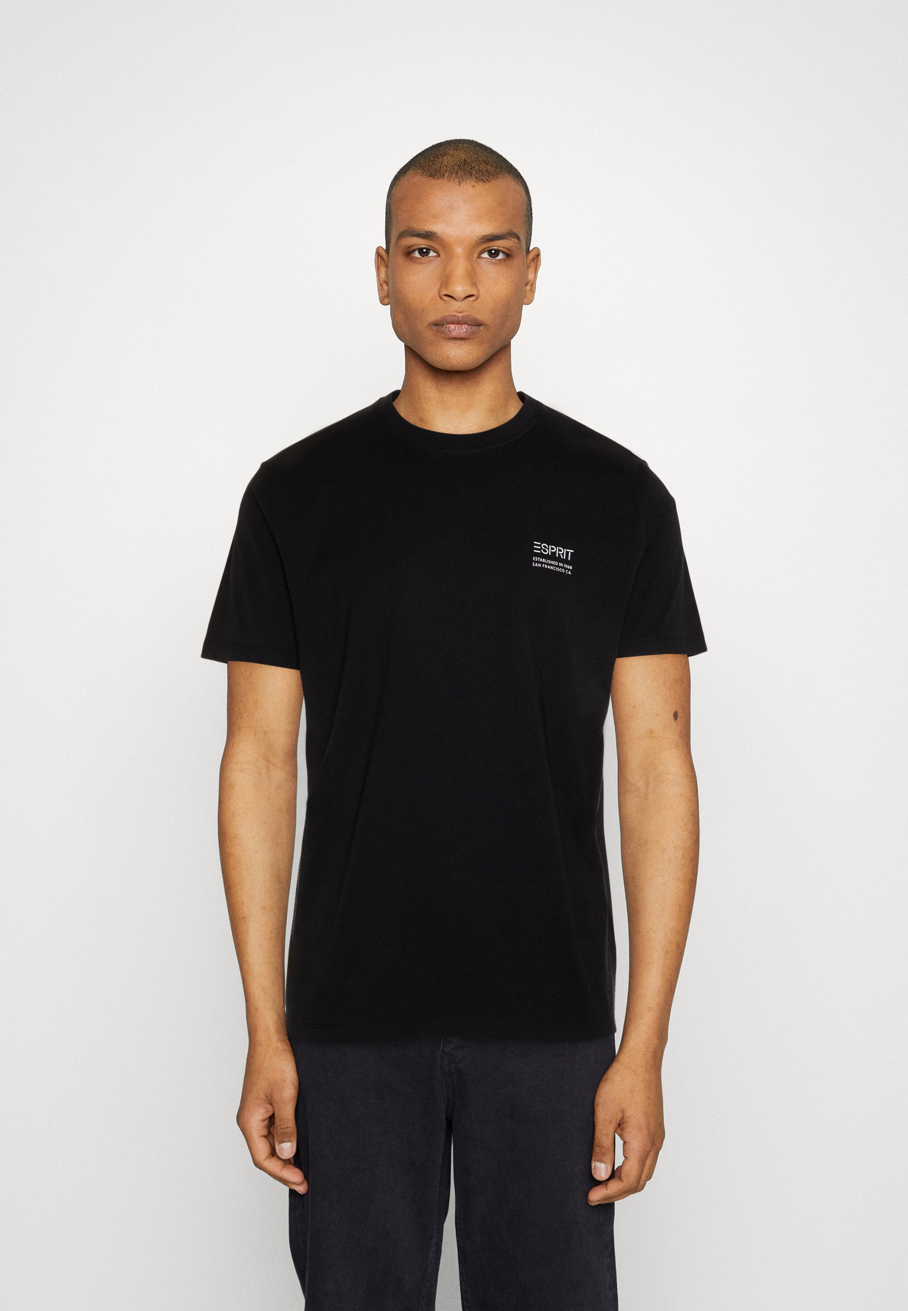 ESPRIT Damen T-Shirt 023ee1k343 – Lässiges Basic-Shirt In Kalifornien-Style