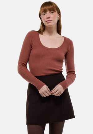 MANCHES COURTES  - Pullover - cedar wood