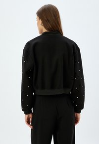Koton CROP - Bomberjakke - black
