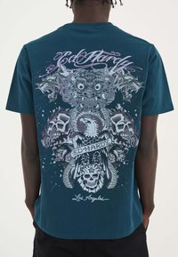 Ed Hardy - BIG DEFENDER - Print T-shirt - green Thumbnail Image 1