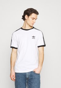 adidas Originals STRIPES TEE UNISEX - Marškinėliai su spaudiniu - white