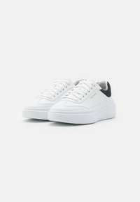 Skechers Sport CLASSIC - Sneakers low - white/black