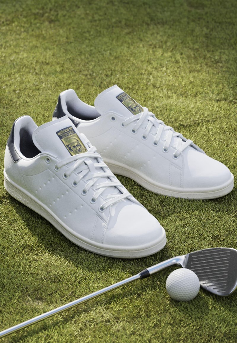 adidas Golf STAN SMITH - Golfschuh - cloud white/collegiate navy 