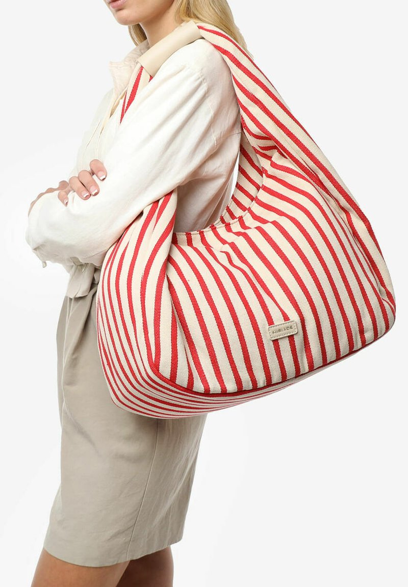 Rood en crèmekleurig gestreepte canvas hobo tas met een grote, afgeronde vorm en een textuur afwerking. Bevat een subtiel merklabel aan de voorkant.