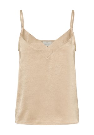 Beige selyemtop vékony pántokkal, V-nyakkivágással, könnyű textúrával és enyhén gyűrött felülettel, amely vizuális érdeklődést kölcsönöz.