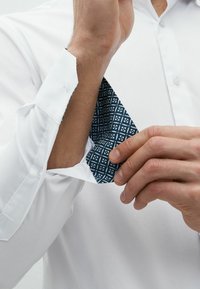 Next FOUR WAY STRETCH SINGLE CUFF REGULAR FIT - Kostymskjorta - white