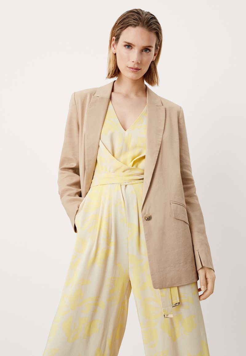 Damen Leichte Jacken | s.Oliver BLACK LABEL Blazer beige - XT87892 Damen Leichte Jacken | s.Oliver BLACK LABEL Blazer beige - XT87892