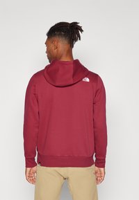 The North Face M SIMPLE DOME REGULAR HOODIE - Hoodie - beetroot