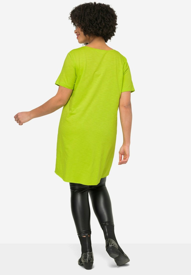 Angel of Style LONGSHIRT, RUNDHALS, HALBARM, GERUNDETER SAUM - Basic T-shirt  - lime/green - Zalando