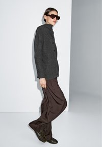 Massimo Dutti BUTTONED LONG SLEEVE WITH SCARF - Cardigan - dark grey