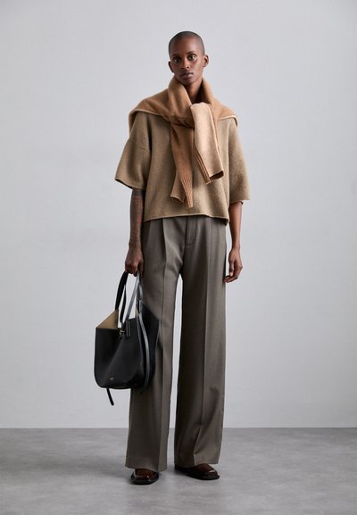 Ree Projects HELENE HOBO - Käekott - black