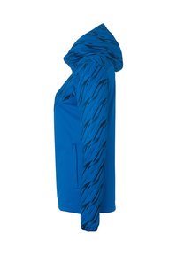 Blå atletisk jakke med en tætsiddende design, der har en hætte og strukturerede sorte diagonale mønstre på ærmerne. Inkluderer frontlommer.