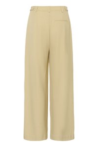 Bež široke hlače z visokim pasom, z zankami za pas in enim zadnjim žepom, prikazane na belem ozadju.