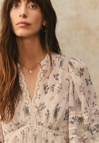 Next Maxi šaty - cream ditsy floral