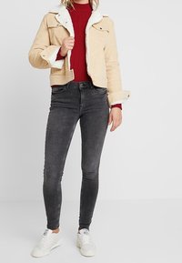 River Island Sweter
