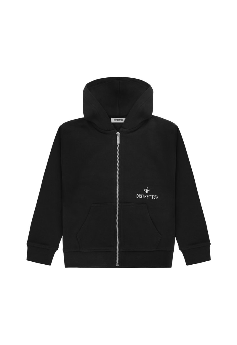 Felpa nera con zip realizzata in un tessuto morbido, presenta una tasca a marsupio sulla parte anteriore e un logo bianco sulla zona sinistra del petto. Texture liscia, design casual.