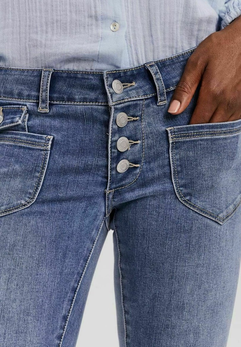 Vero Moda Prigludę džinsai - medium blue denim/tamsiai mėlyna - Zalando.lt