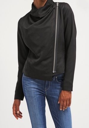 Blazer - black